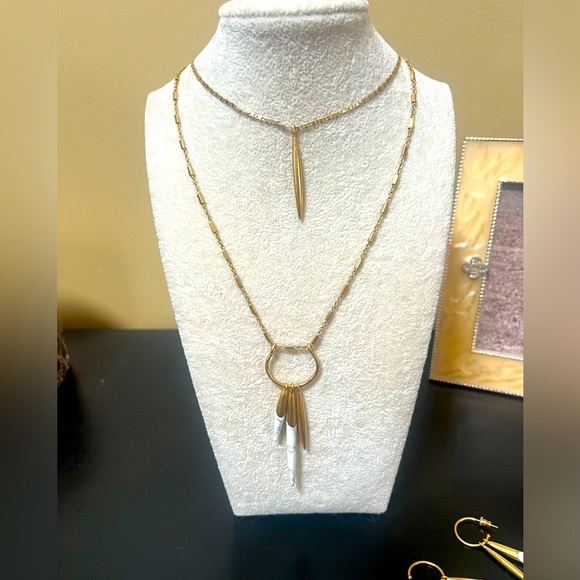 Stella & Dot Elegant Gold and Silver Pendant Necklace Set & Earrings - Picture 1 of 11